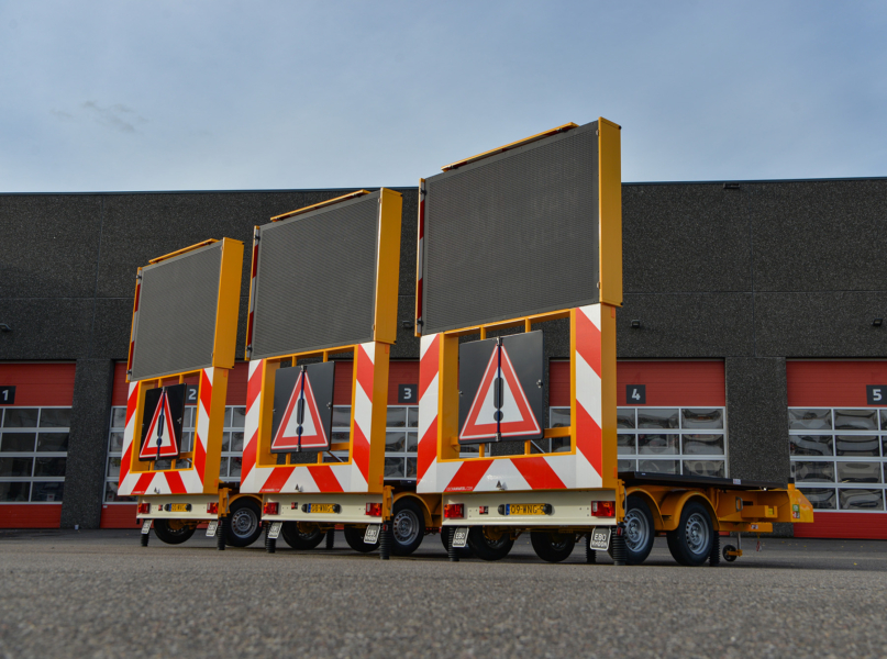 Tekstkarren vooraanzicht 2