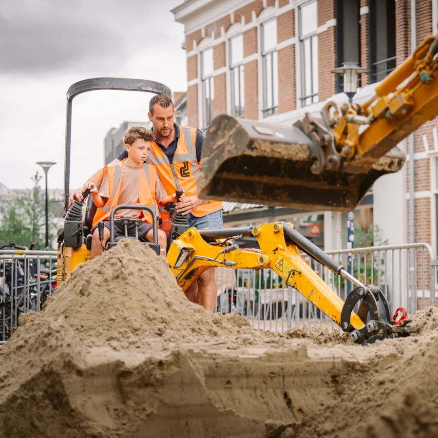 Bouwdag Minikraan Assen