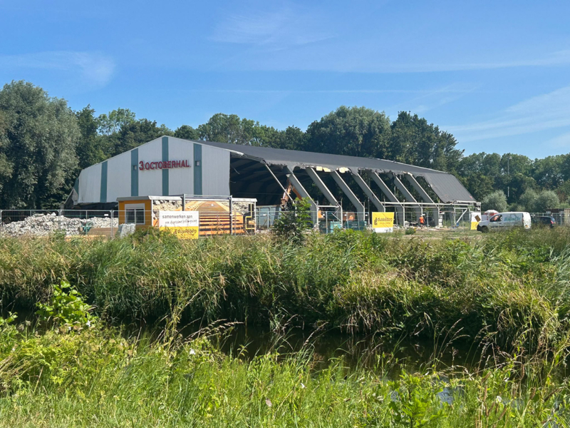 Sloop 3octoberhal leiden gevelbeplatin