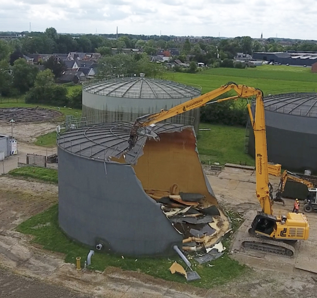 Sloop reinwatertanks appingedam