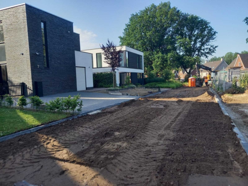 Verharding opgebroken