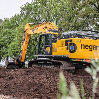 Develon DX355 Electric 1
