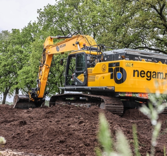 Develon DX355 Electric 1