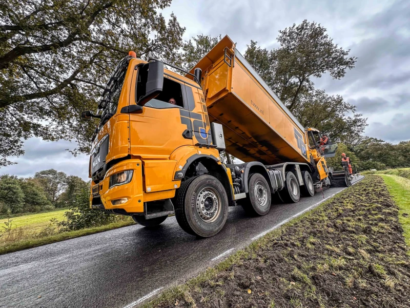 Asfalt aanbrengen