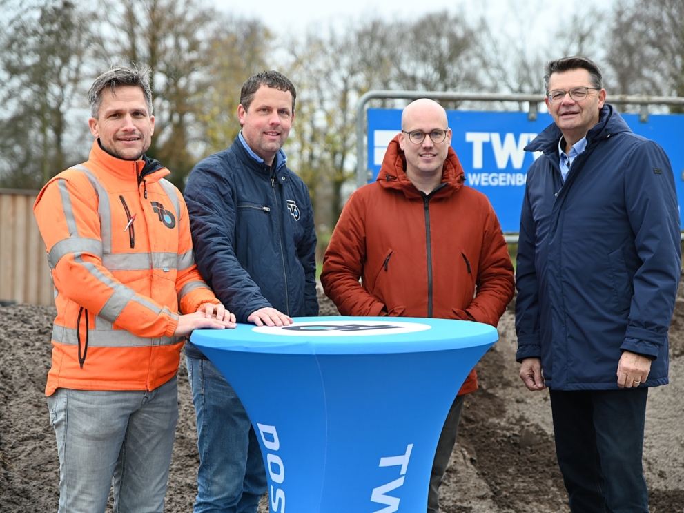 Medewerkers TWW gemeente Tubbergen en wethouder