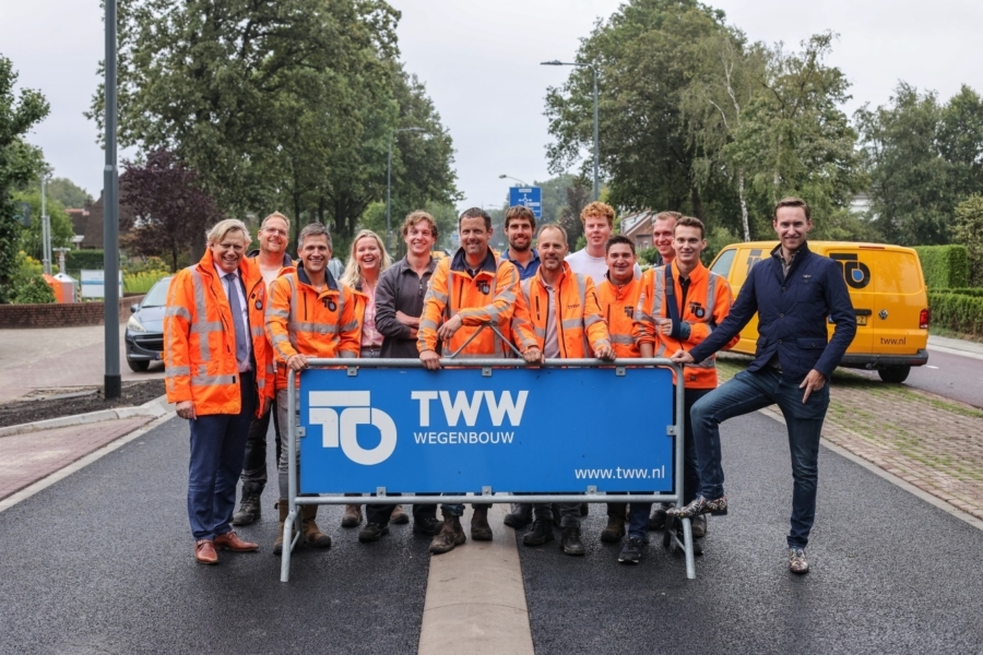 Team TWW bij opening Enschedesestraat Losser Team TWW bij opening Enschedesestraat Losser