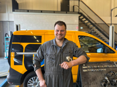 Dennis monteur werkplaats Dennis monteur werkplaats