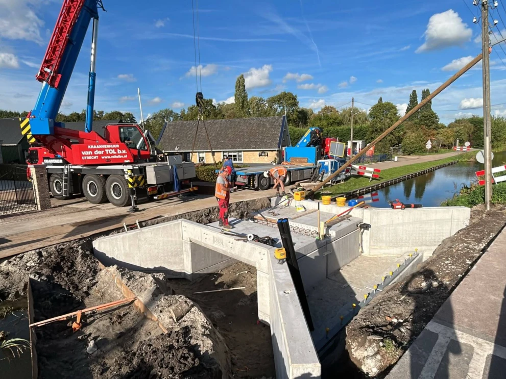 Nieuwe brug 1