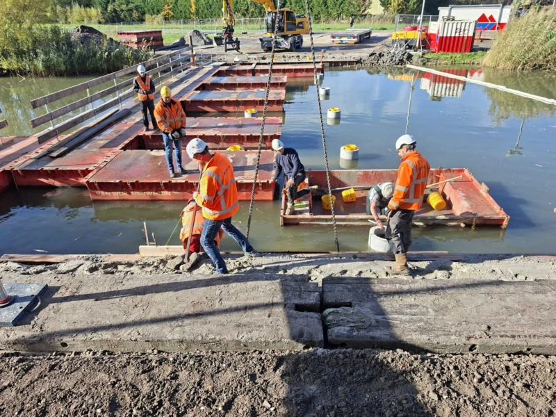 Betonnen tussensteunpunt