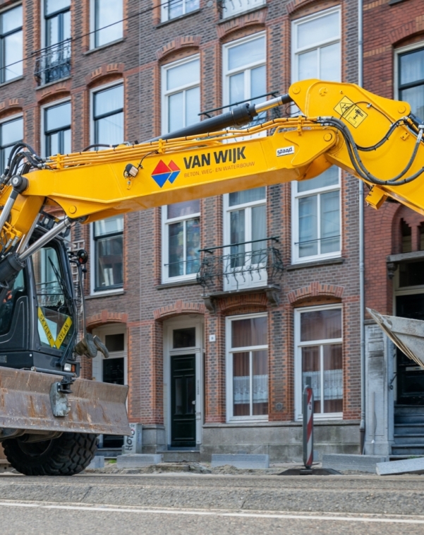 Z81 7423 T